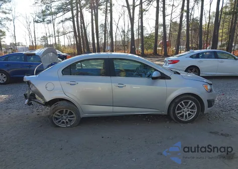 2016 Chevrolet Sonic Lt Auto from USA, damaged, VIN 1G1JC5SH6G4126404